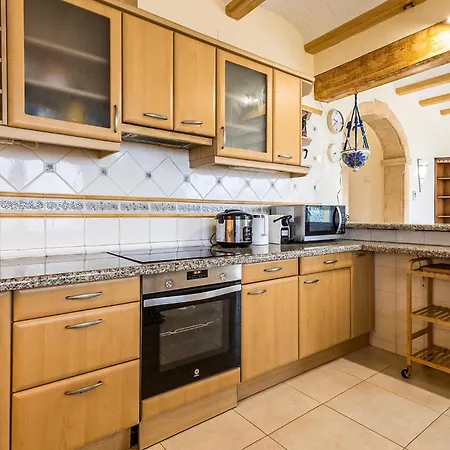 Gorgeous In * Dénia