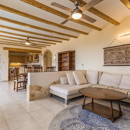 Ferienhaus Gorgeous In *